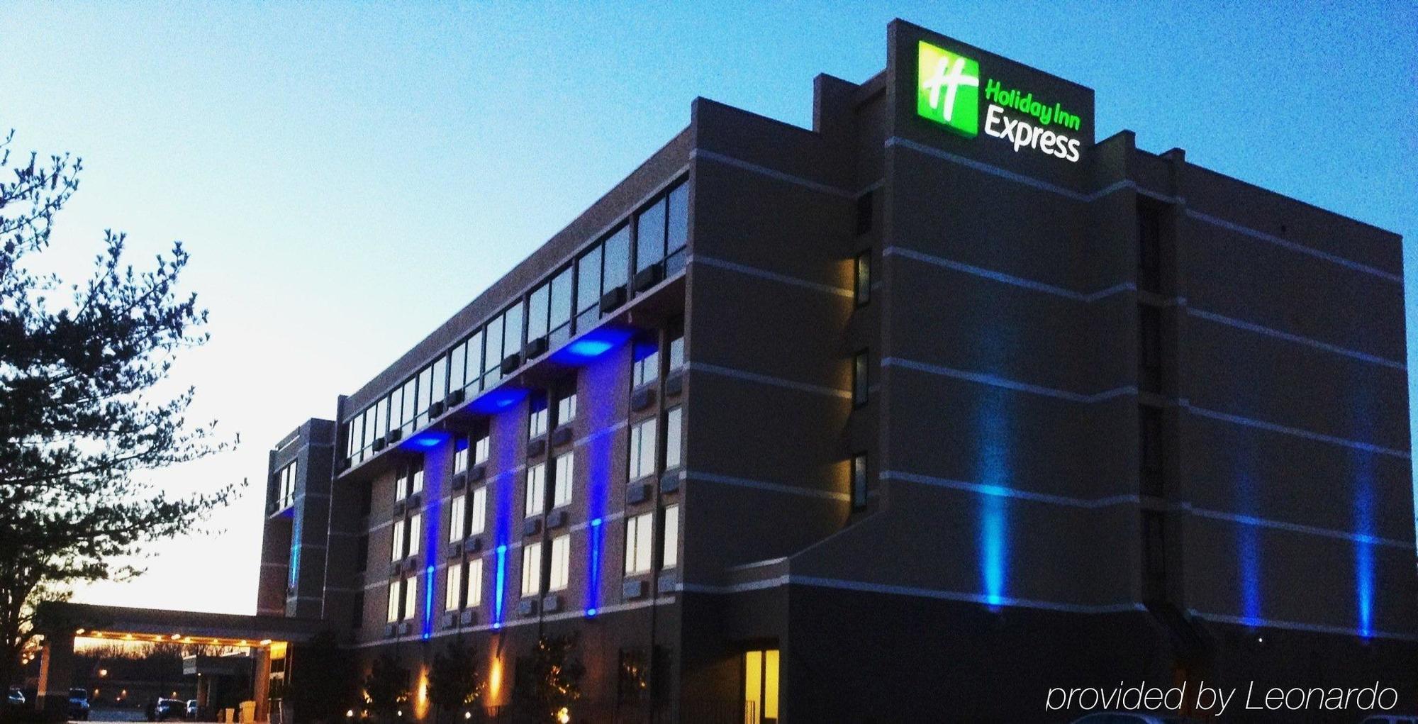 Holiday Inn Express Aberdeen-Chesapeake House By Ihg Екстериор снимка