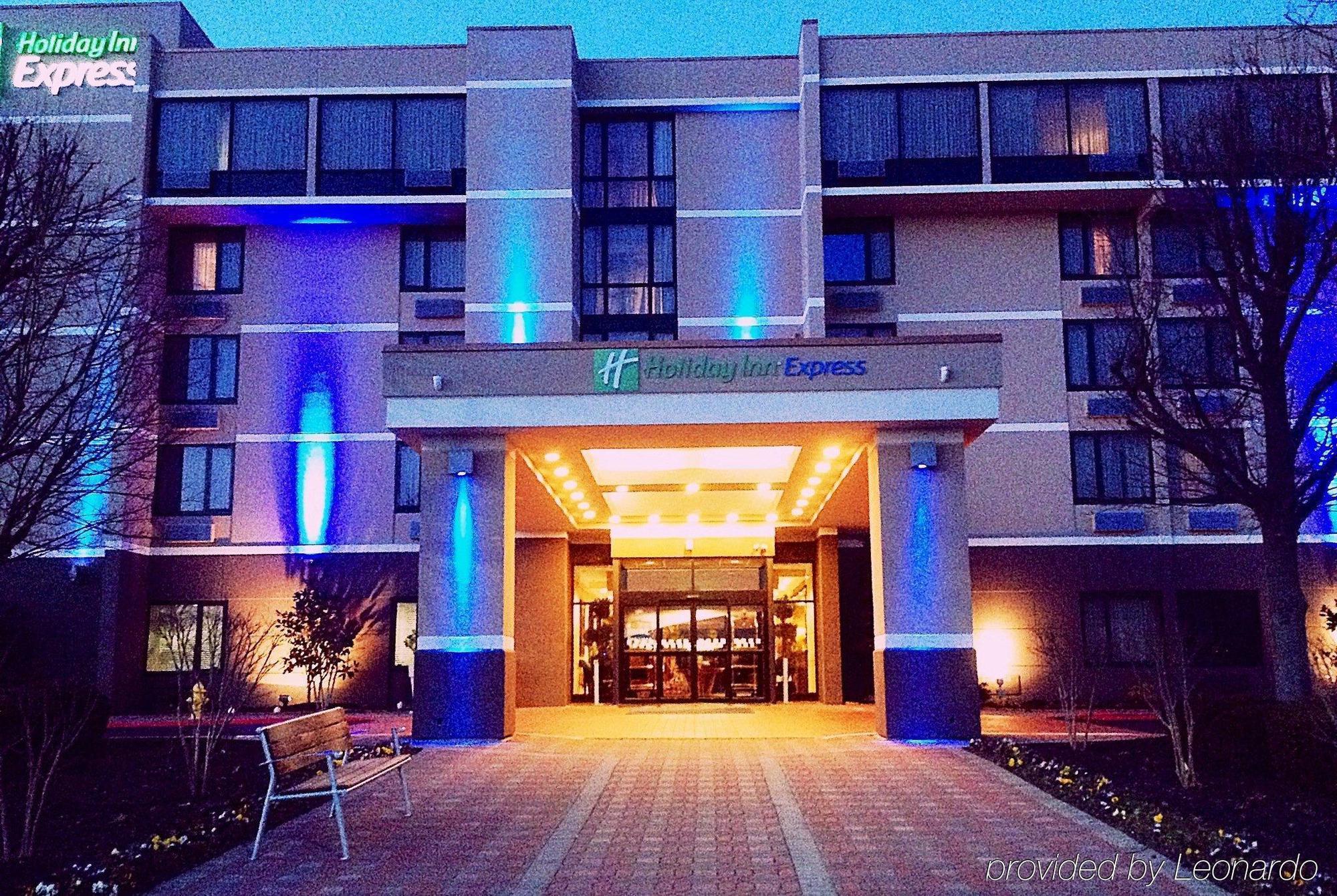 Holiday Inn Express Aberdeen-Chesapeake House By Ihg Екстериор снимка