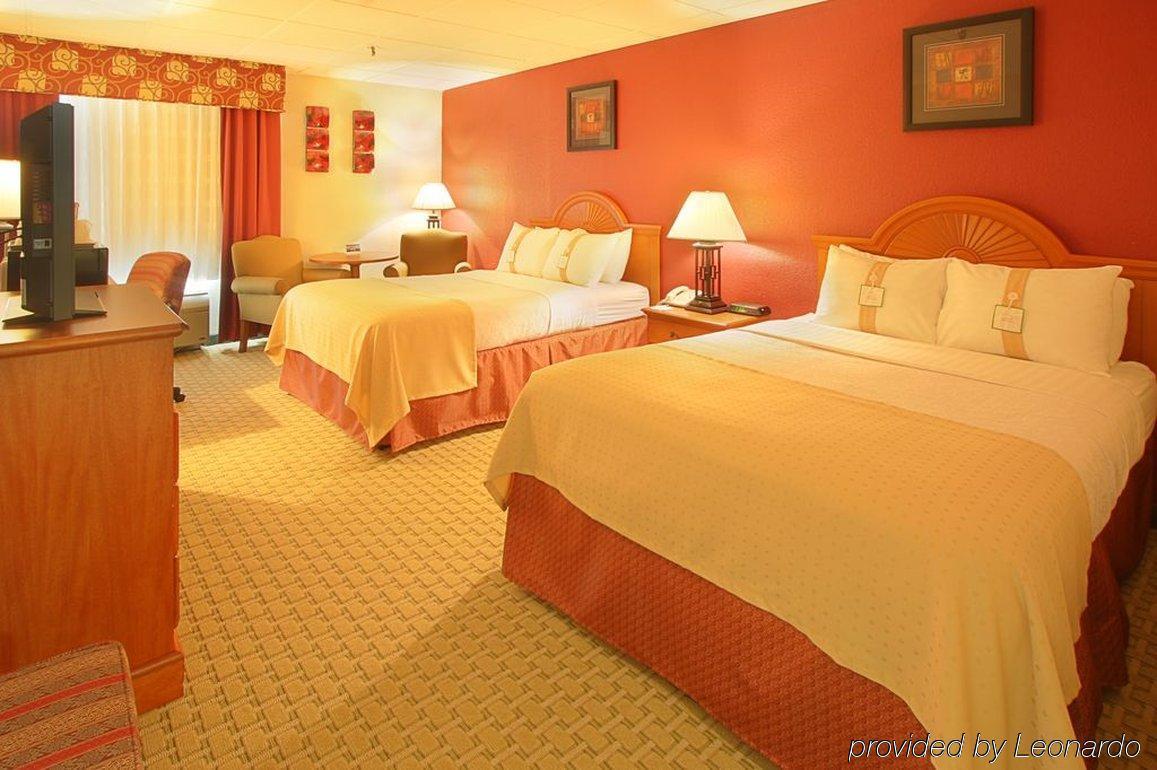 Holiday Inn Express Aberdeen-Chesapeake House By Ihg Стая снимка