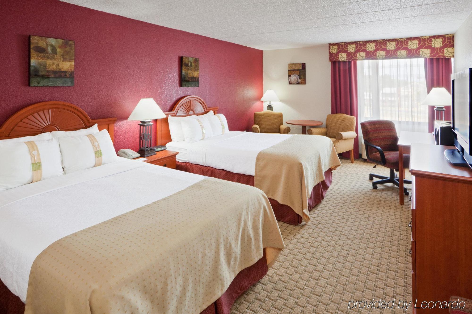 Holiday Inn Express Aberdeen-Chesapeake House By Ihg Стая снимка