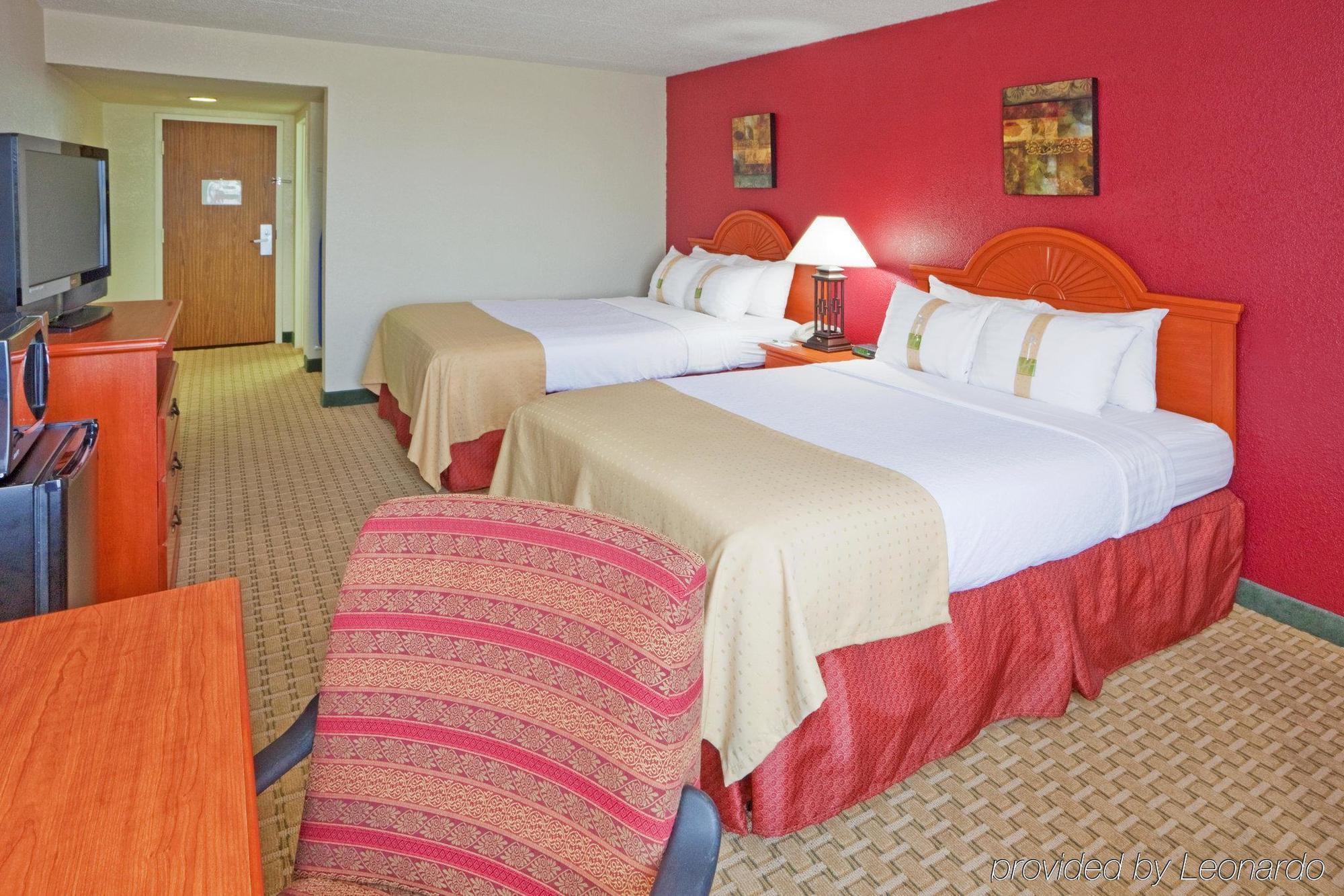Holiday Inn Express Aberdeen-Chesapeake House By Ihg Стая снимка